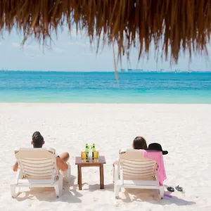 https://privilege-aluxes-isla-mujeres.quintano-roohotels.com
